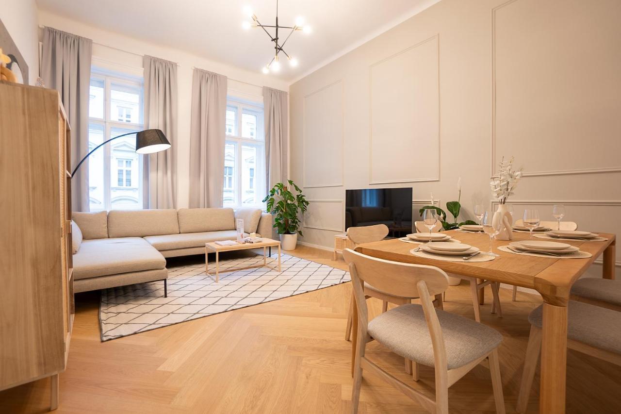 Spacious 110м2 Flat In The Center * Vienne