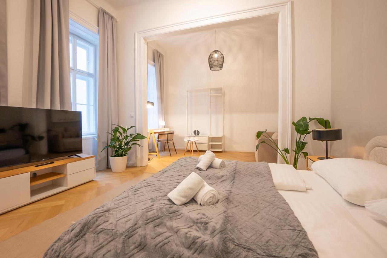 Spacious 110м2 Flat In The Center Appartement